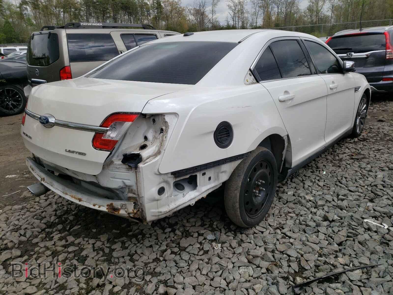 2011 FORD TAURUS - VIN: 1FAHP2FW2BG121683 - Фото 4