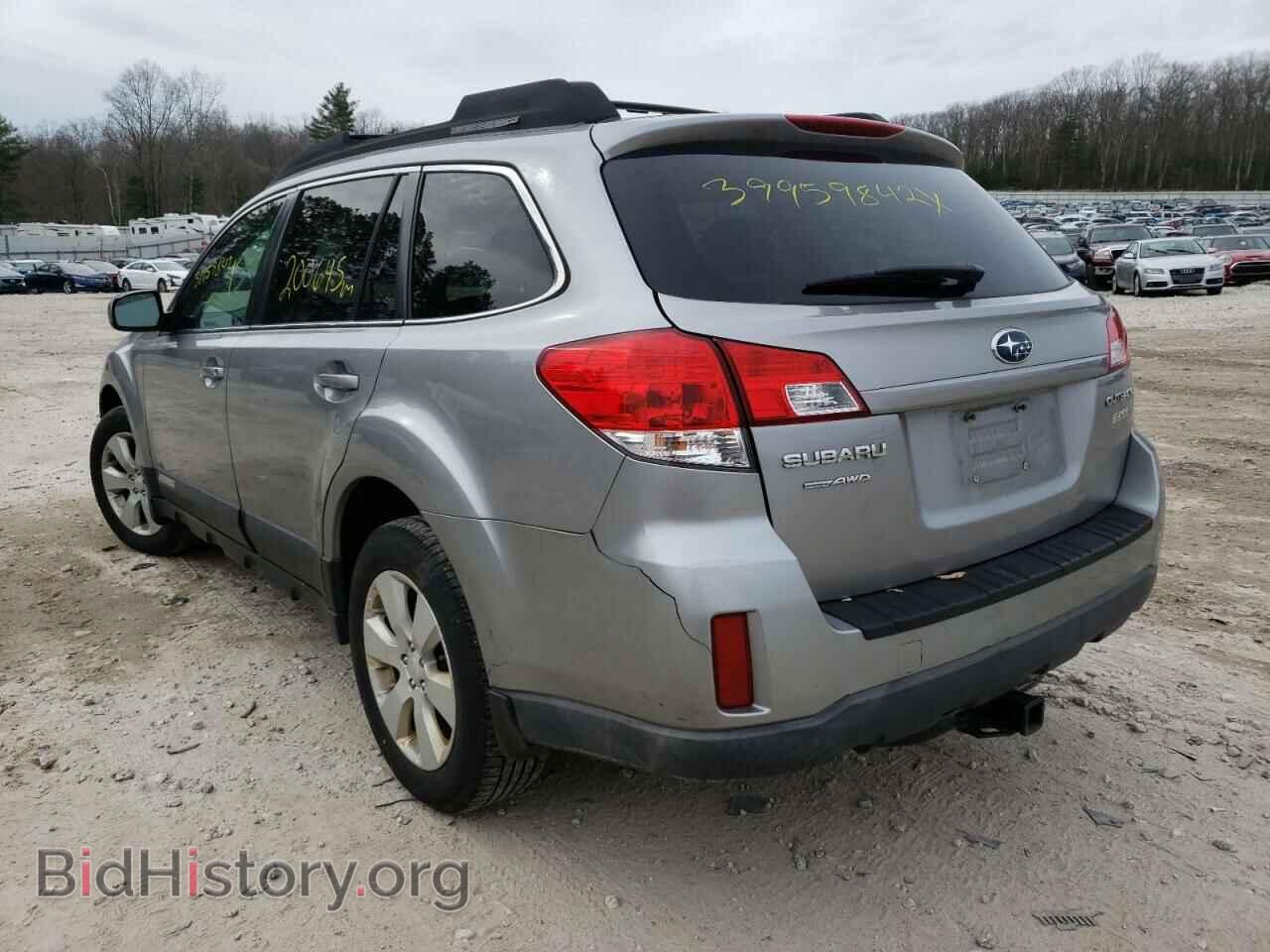 2011 SUBARU OUTBACK - VIN: 4S4BRBCC5B1393812 - Photo 3