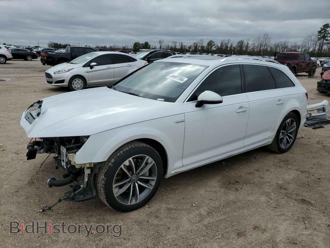 Photo WA18NAF43JA022620 - AUDI A4 2018