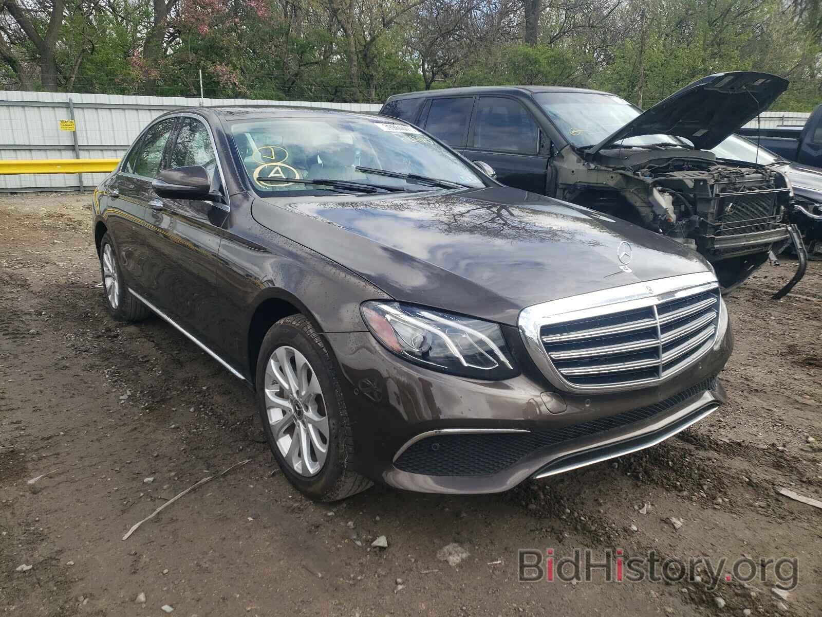 Photo WDDZF4KB7JA392729 - MERCEDES-BENZ E CLASS 2018