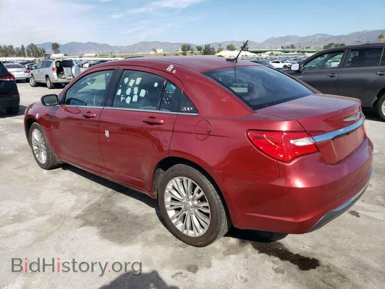 2013 CHRYSLER 200 - VIN: 1C3CCBAB3DN733303 - Photo 2