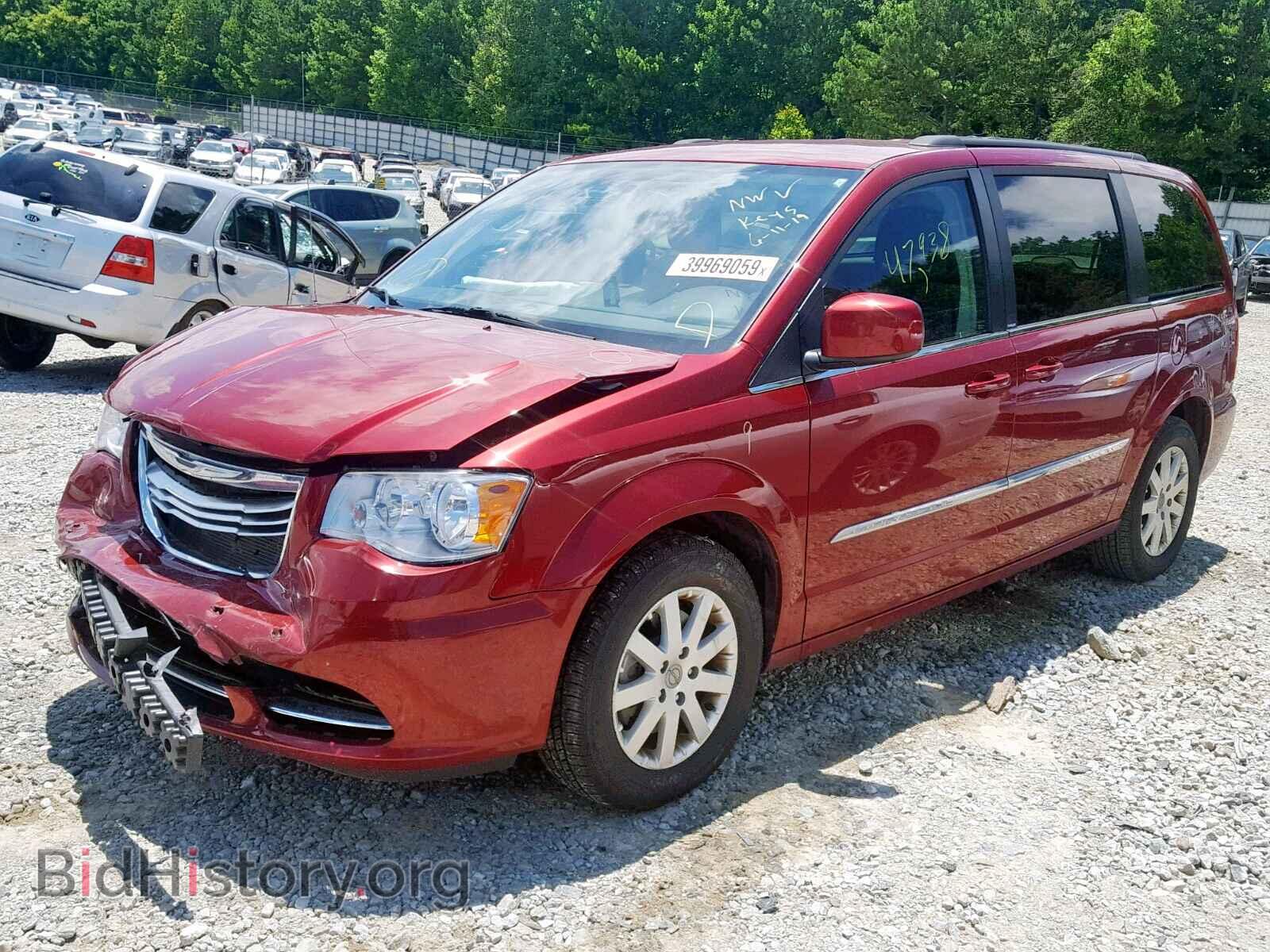 2013 CHRYSLER TOWN & COU - VIN: 2C4RC1BG0DR651851 - Фото 2