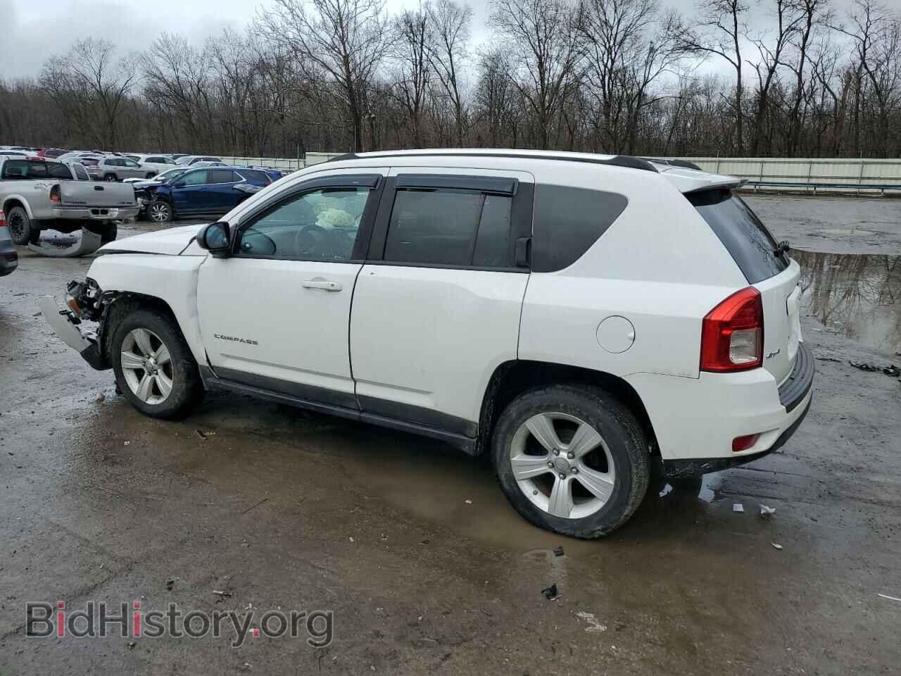2012 JEEP COMPASS - VIN: 1C4NJDEB6CD676017 - Photo 2