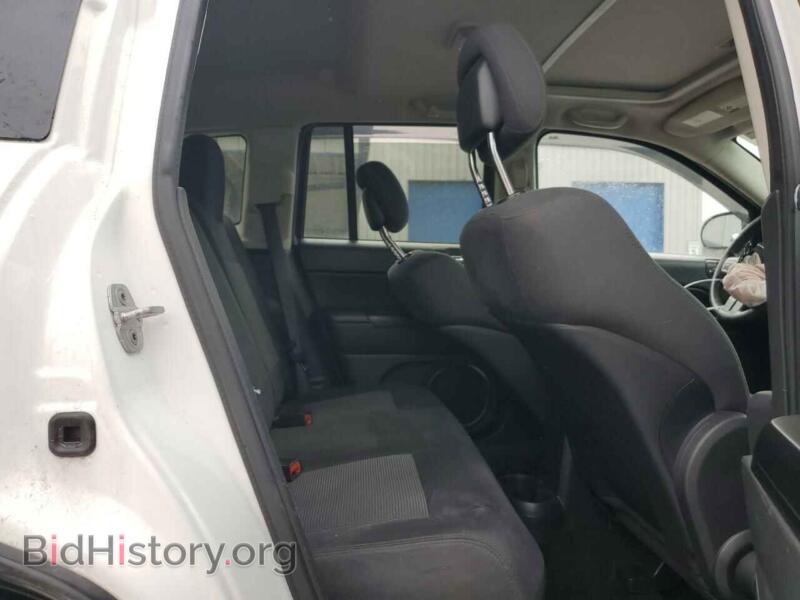 2012 Jeep COMPASS (VIN 1C4NJDEB6CD676017) — фото 11 из 14