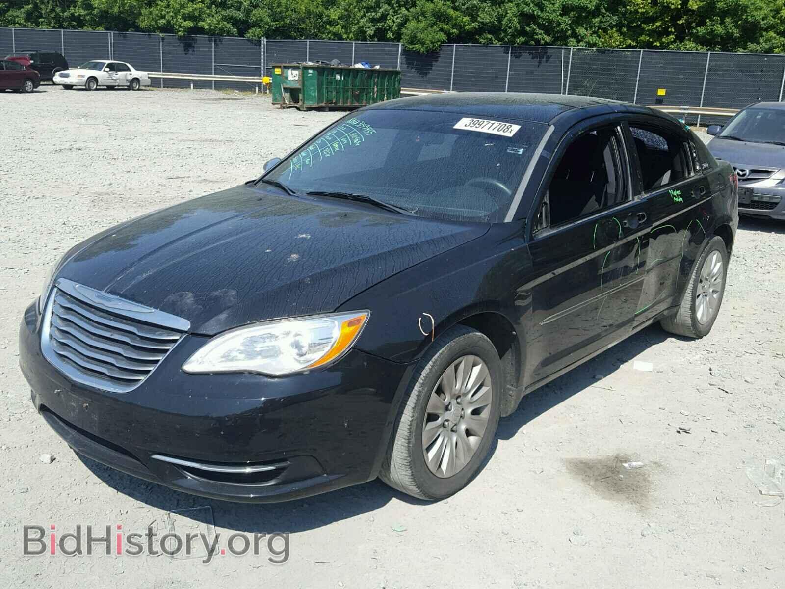 2011 CHRYSLER 200 - VIN: 1C3BC4FB5BN558128 - Фото 2
