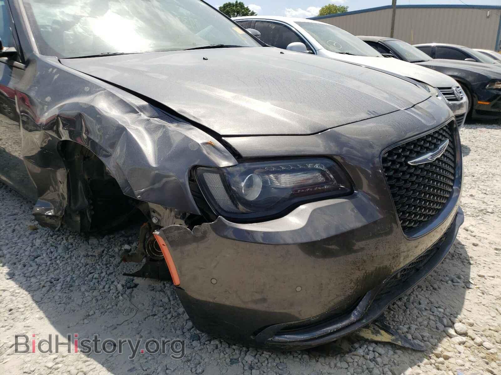 2016 CHRYSLER 300 - VIN: 2C3CCABG4GH358264 - Фото 9