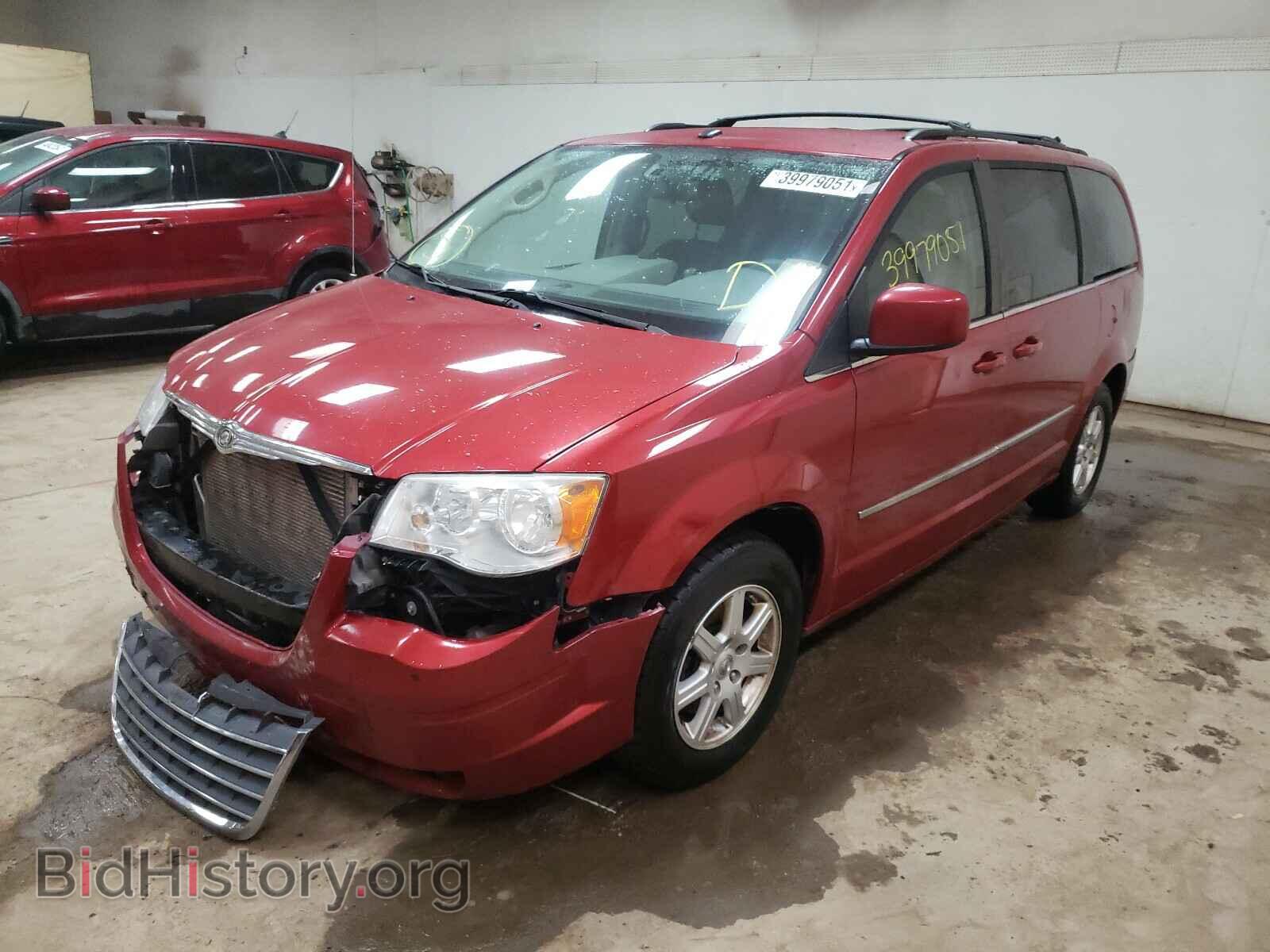 2010 CHRYSLER MINIVAN - VIN: 2A4RR5D14AR127560 - Фото 2