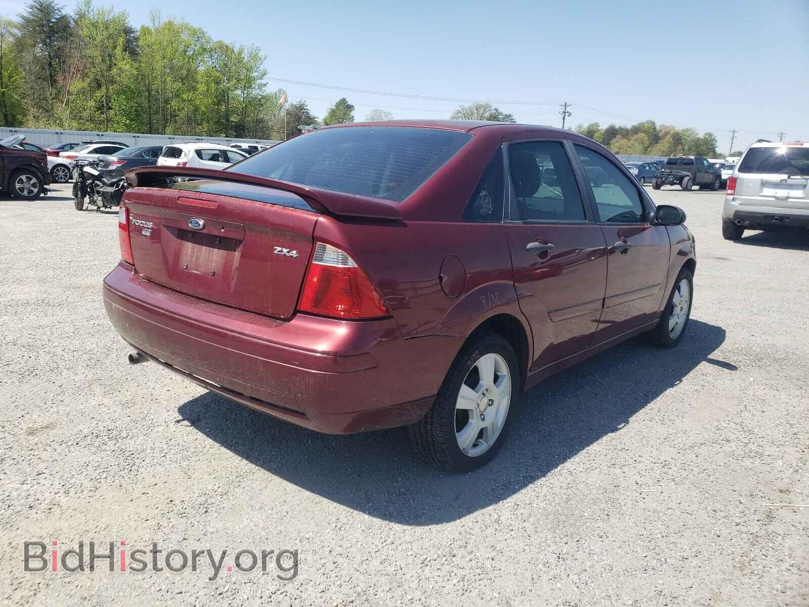 2006 FORD FOCUS - VIN: 1FAHP34NX6W243784 - Photo 4