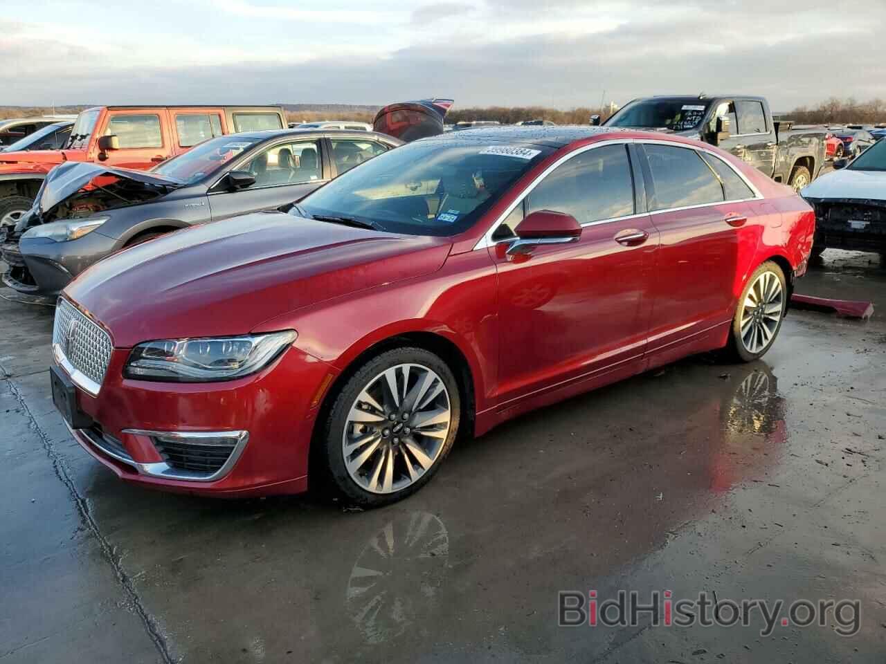 Photo 3LN6L5MU9KR618735 - LINCOLN MKZ 2019