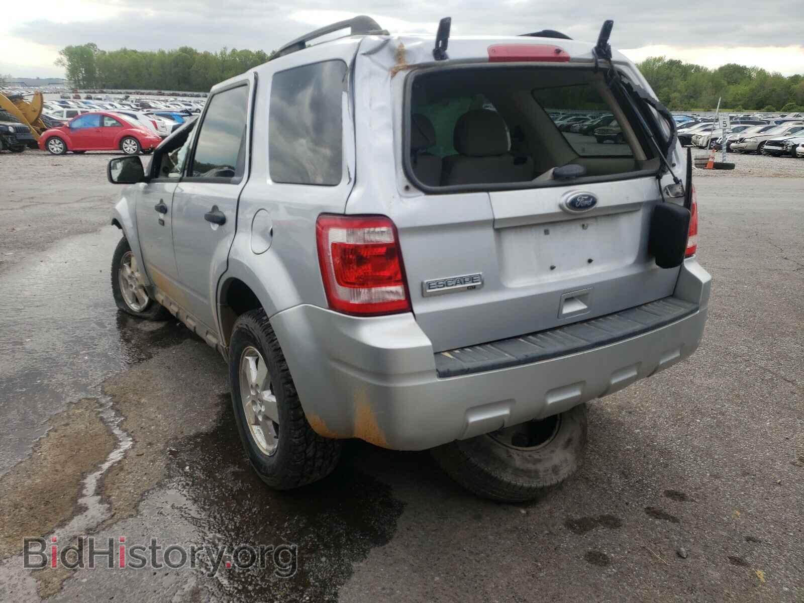 2011 FORD ESCAPE - VIN: 1FMCU0D71BKC24650 - Фото 3