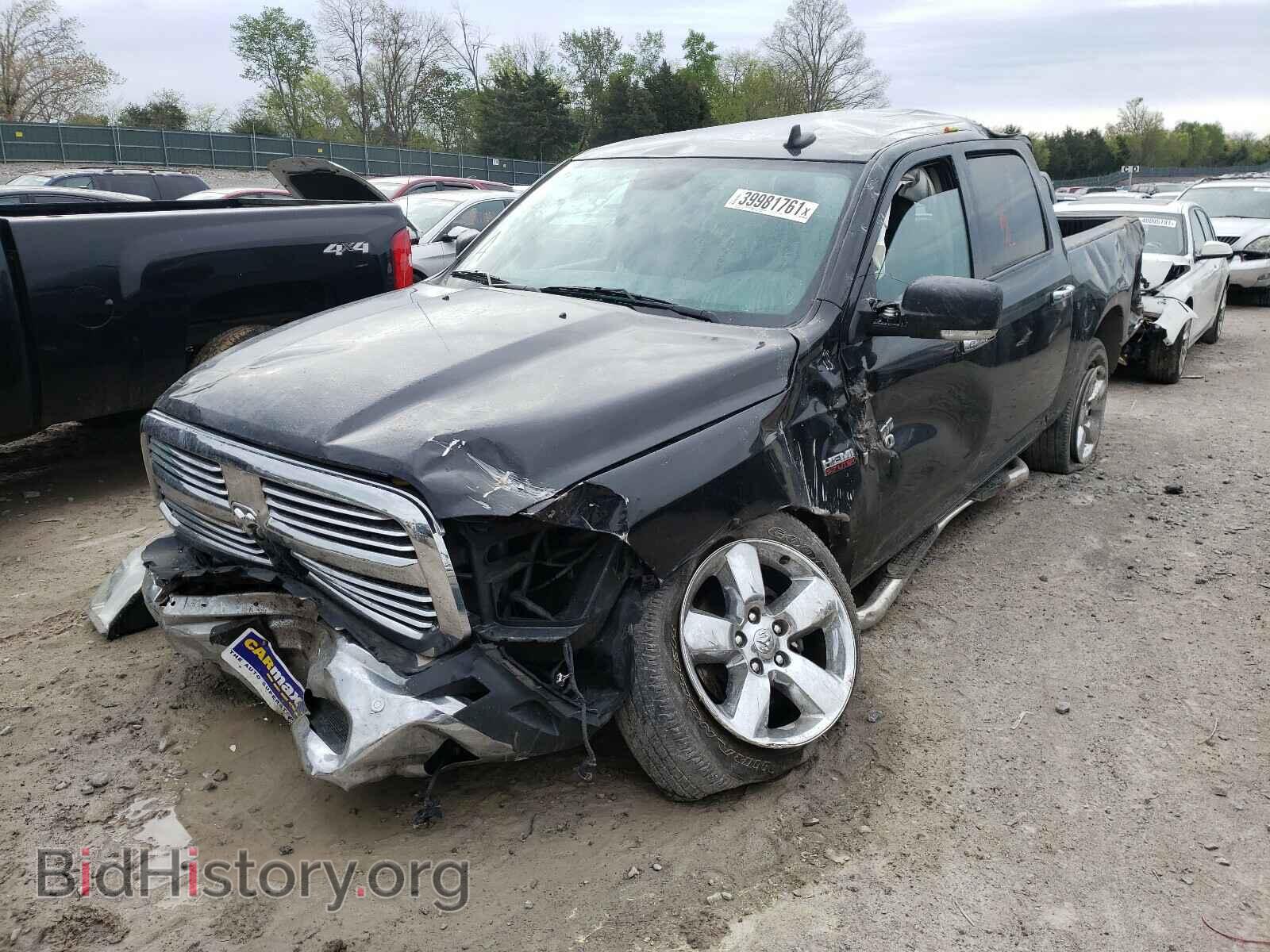 2018 RAM 1500 - VIN: 3C6RR7LT4JG264712 - Фото 2
