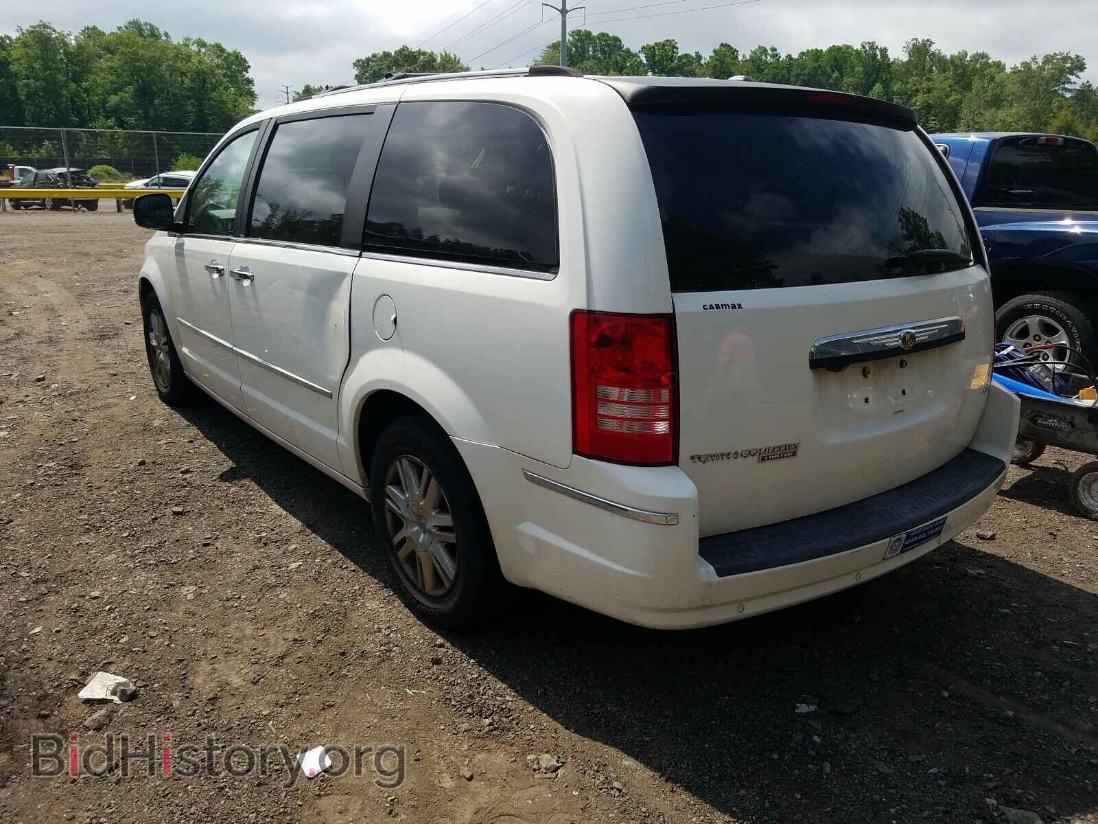 2008 CHRYSLER MINIVAN - VIN: 2A8HR64X68R631817 - Фото 3