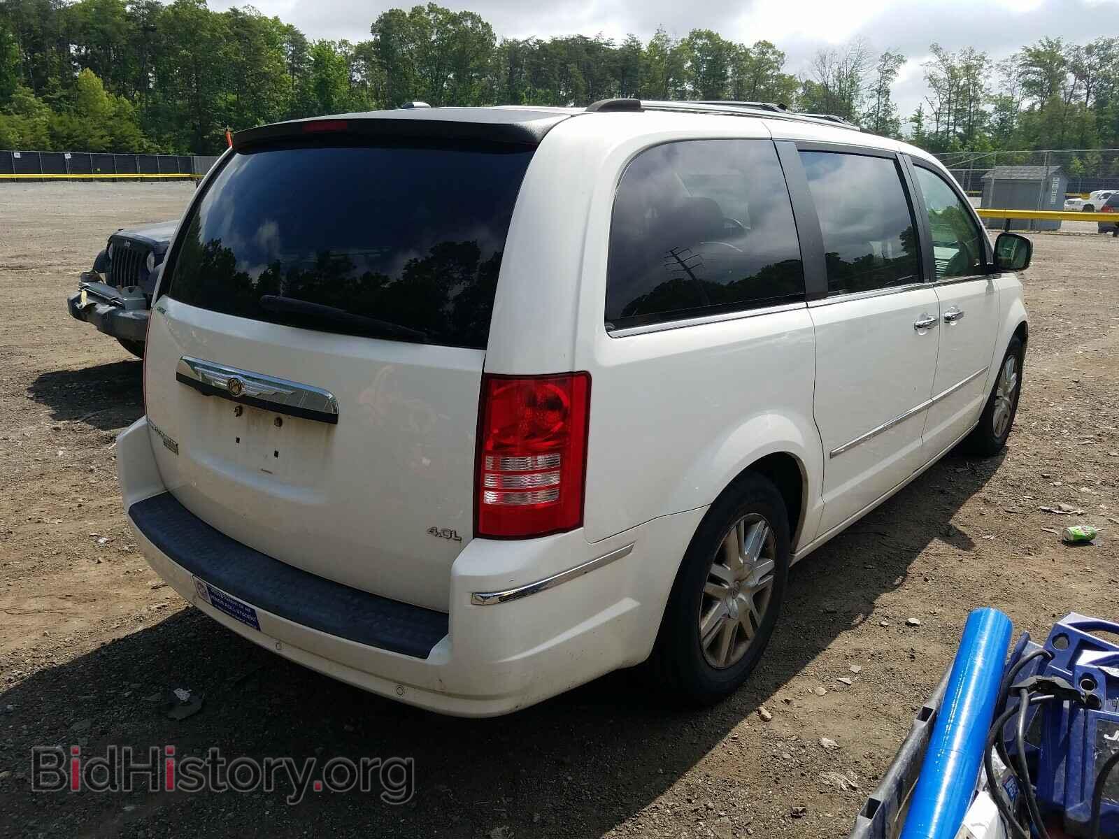 2008 CHRYSLER MINIVAN - VIN: 2A8HR64X68R631817 - Фото 4