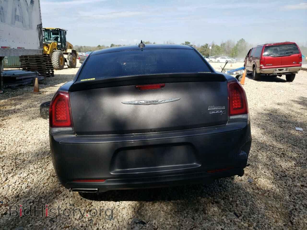 2019 CHRYSLER 300 - VIN: 2C3CCABG8KH660696 - Фото 6