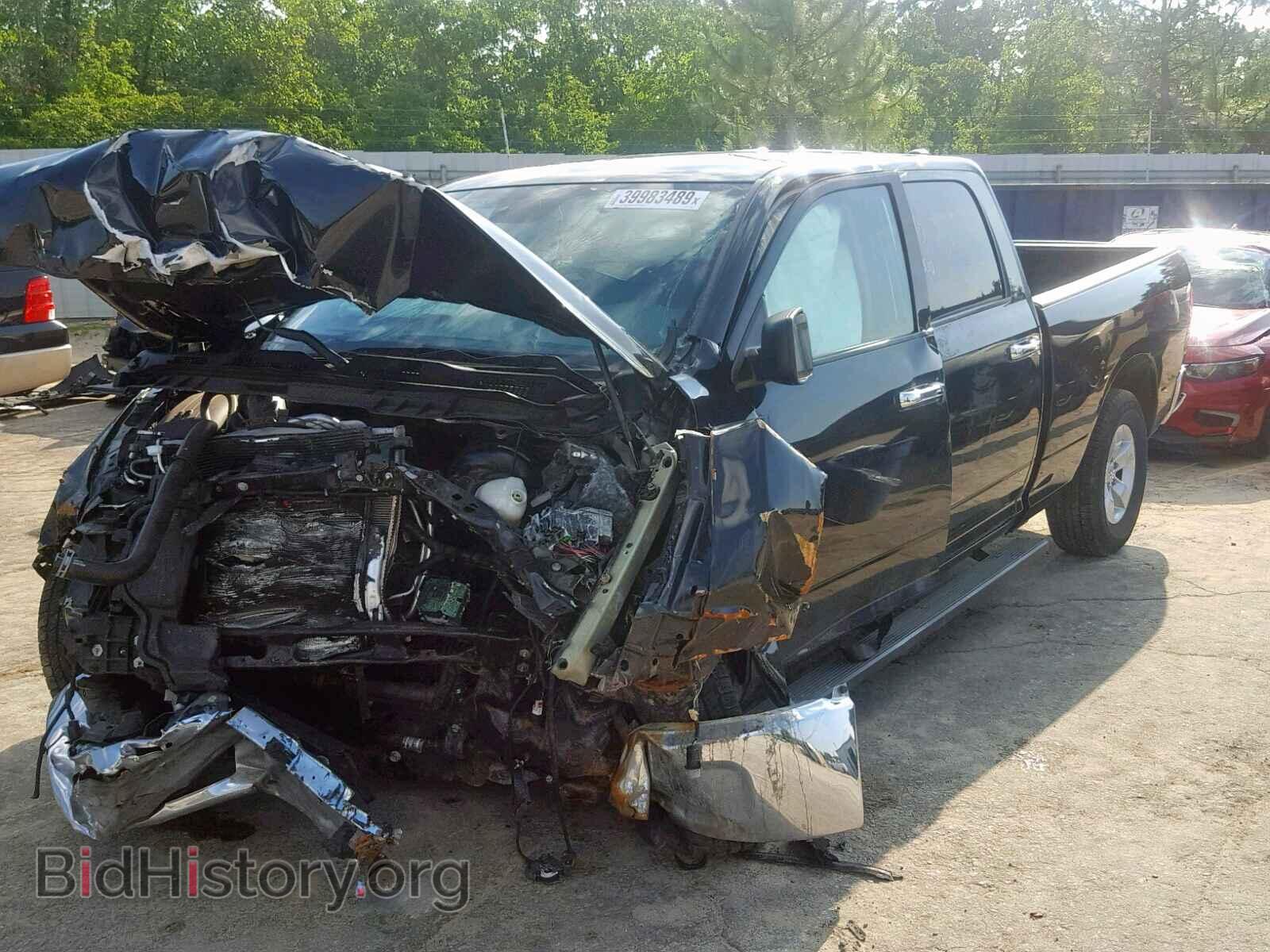 2017 RAM 1500 SLT - VIN: 1C6RR6TT0HS676400 - Фото 2
