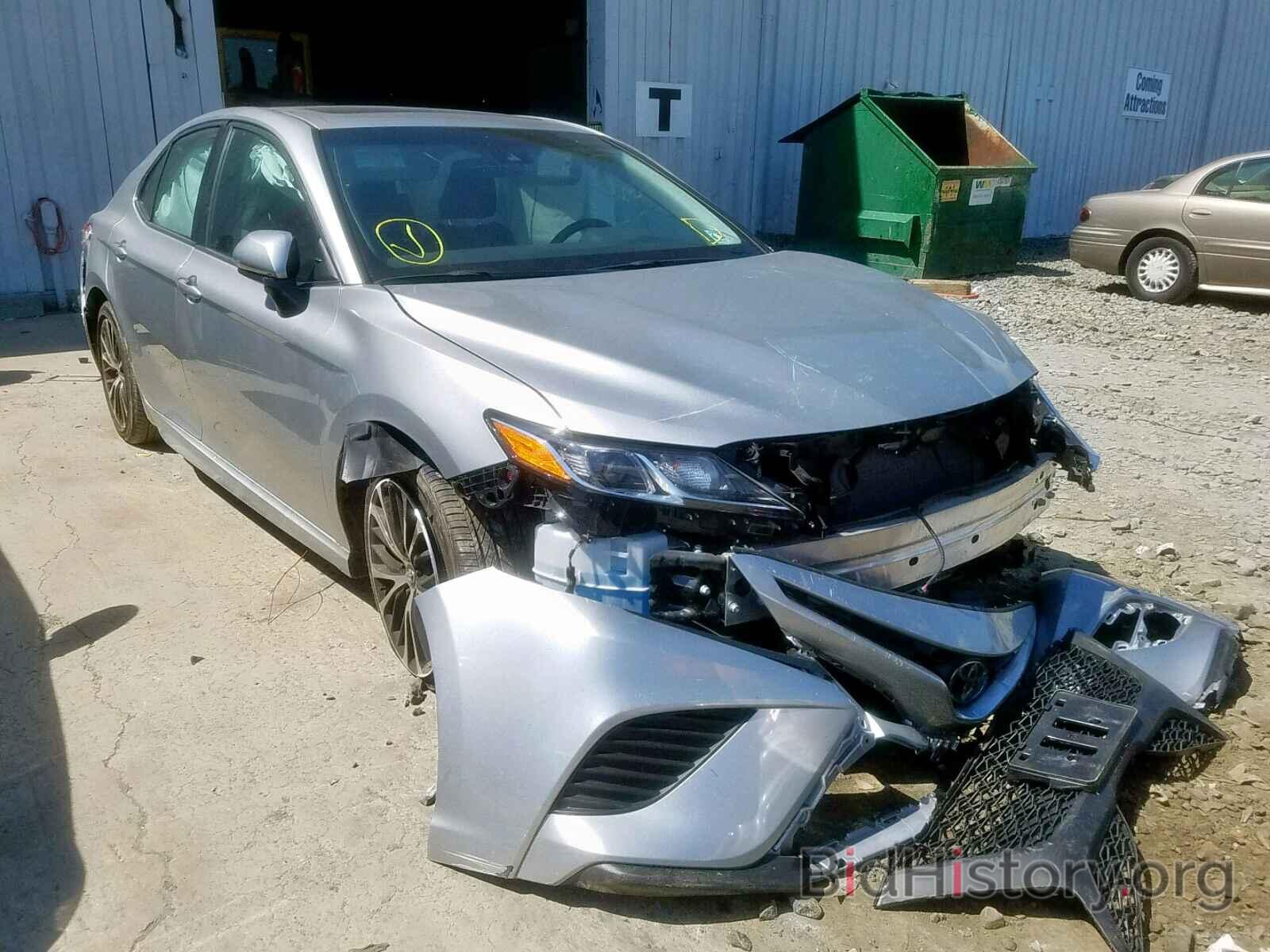 Photo 4T1B11HKXJU615422 - TOYOTA CAMRY 2018