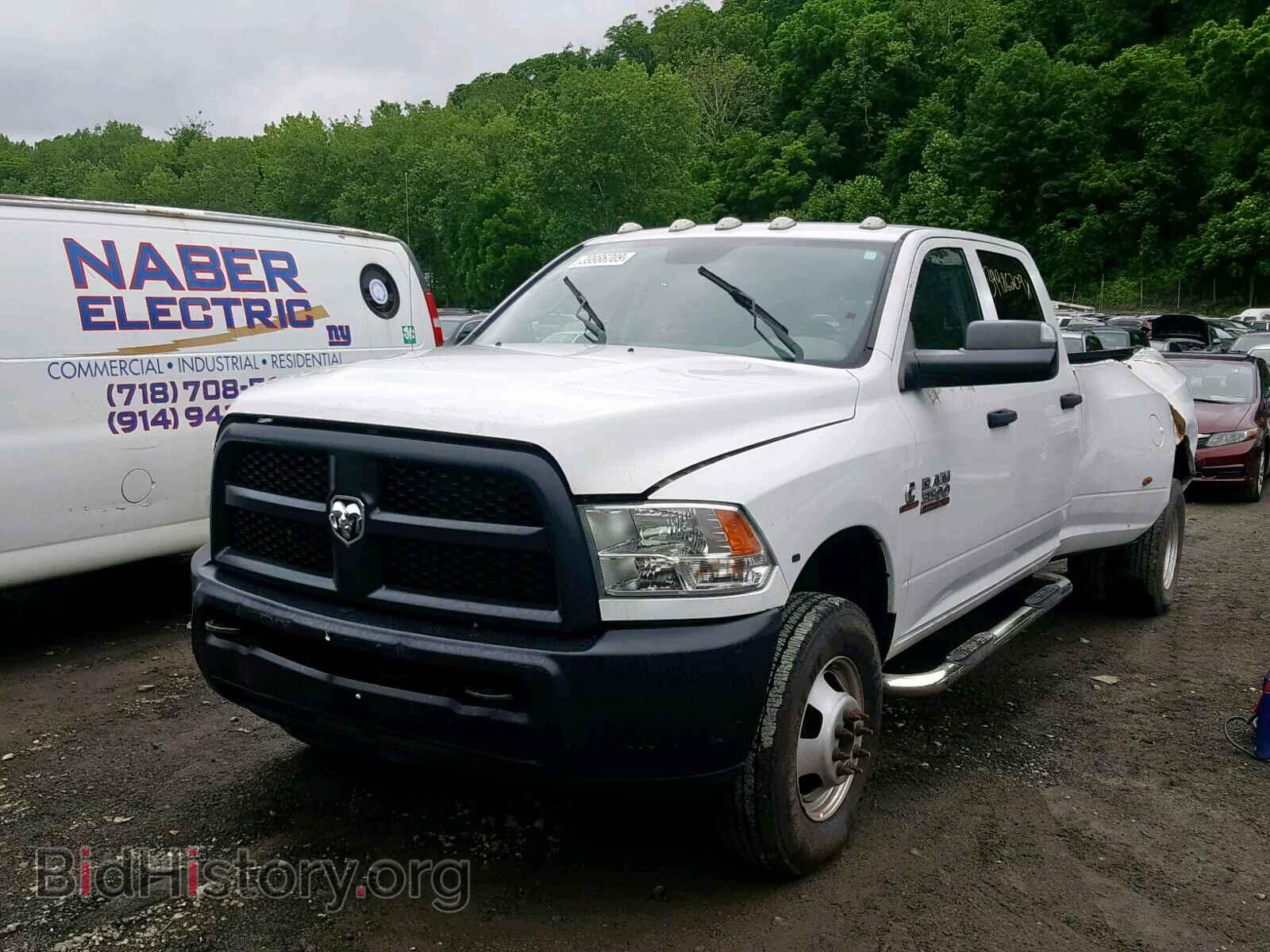 2016 RAM 3500 ST - VIN: 3C63RRGLXGG170581 - Фото 2
