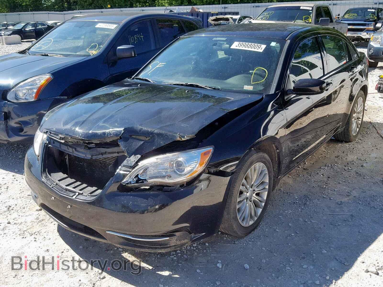 2012 CHRYSLER 200 - VIN: 1C3CCBAB2CN134729 - Фото 2