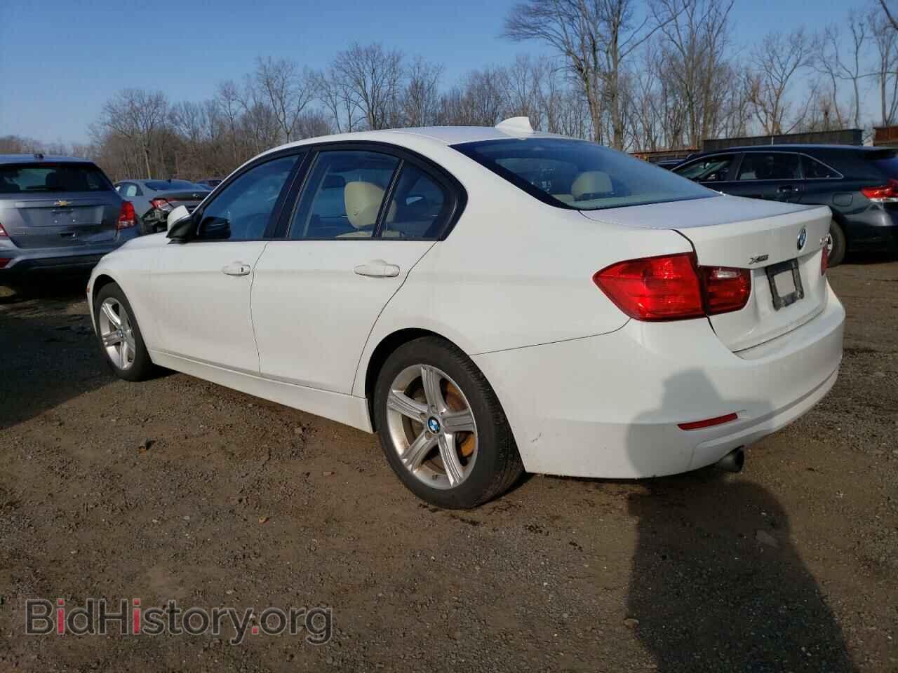 2014 BMW 3 SERIES - VIN: WBA3C3G5XENS71663 - Фото 2