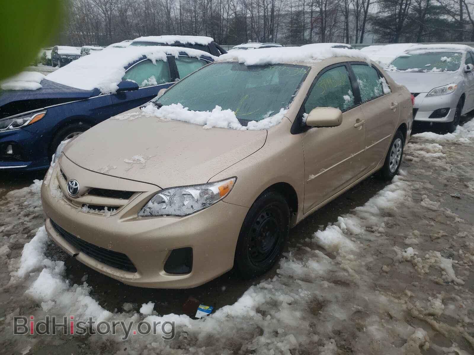 2011 TOYOTA COROLLA - VIN: 2T1BU4EE0BC646785 - Фото 2