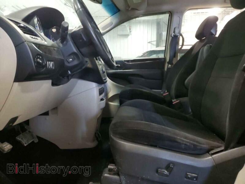 2011 Chrysler MINIVAN (VIN 2A4RR5DG2BR754182) — photo 7 of 14