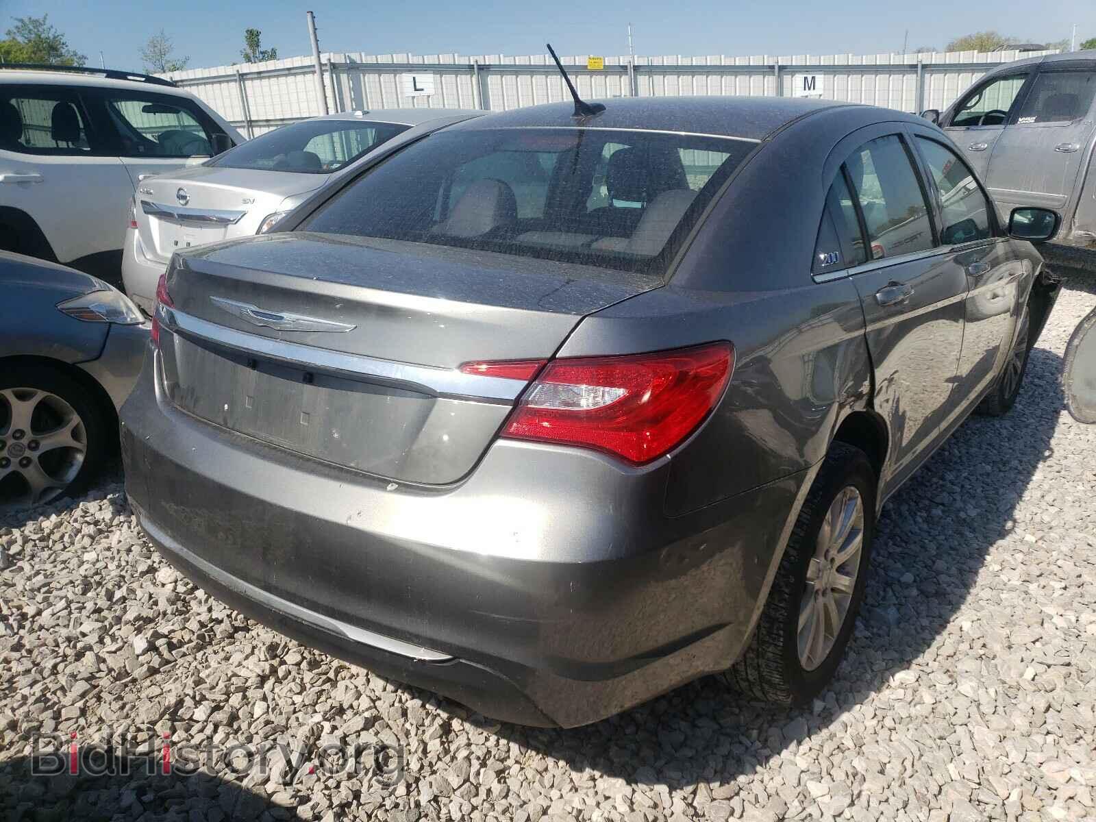 2013 CHRYSLER 200 - VIN: 1C3CCBBB1DN657353 - Фото 4