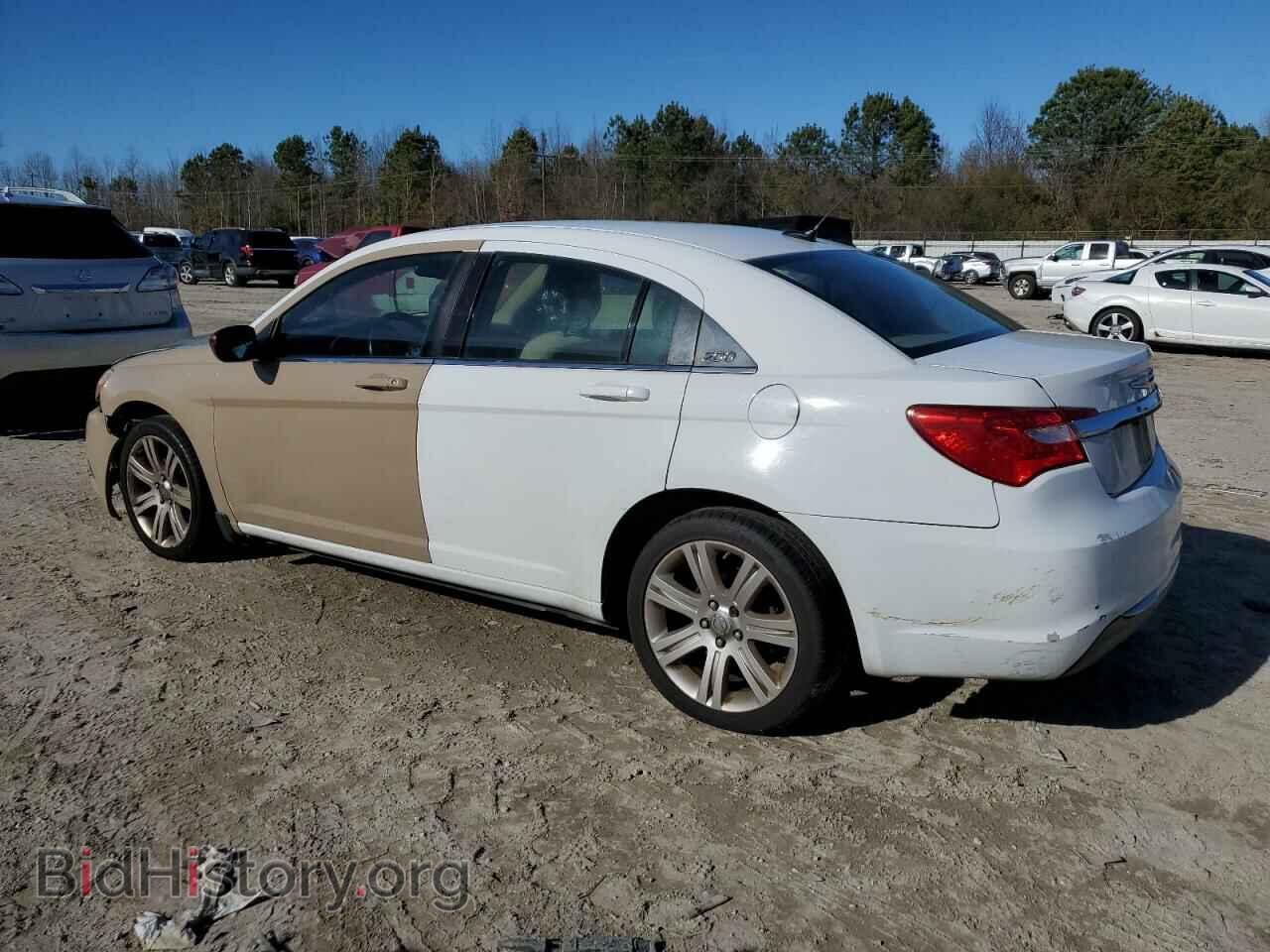 2013 CHRYSLER 200 - VIN: 1C3CCBBB5DN542951 - Фото 2