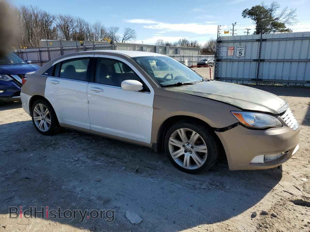 2013 CHRYSLER 200 - VIN: 1C3CCBBB5DN542951 - Фото 4