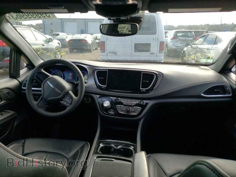 2022 Chrysler PACIFICA (VIN 2C4RC1GG9NR156882) — photo 8 of 13