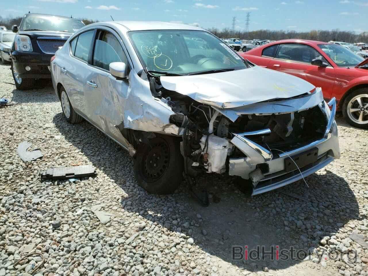 Photo 3N1CN7AP7JK393625 - NISSAN VERSA 2018