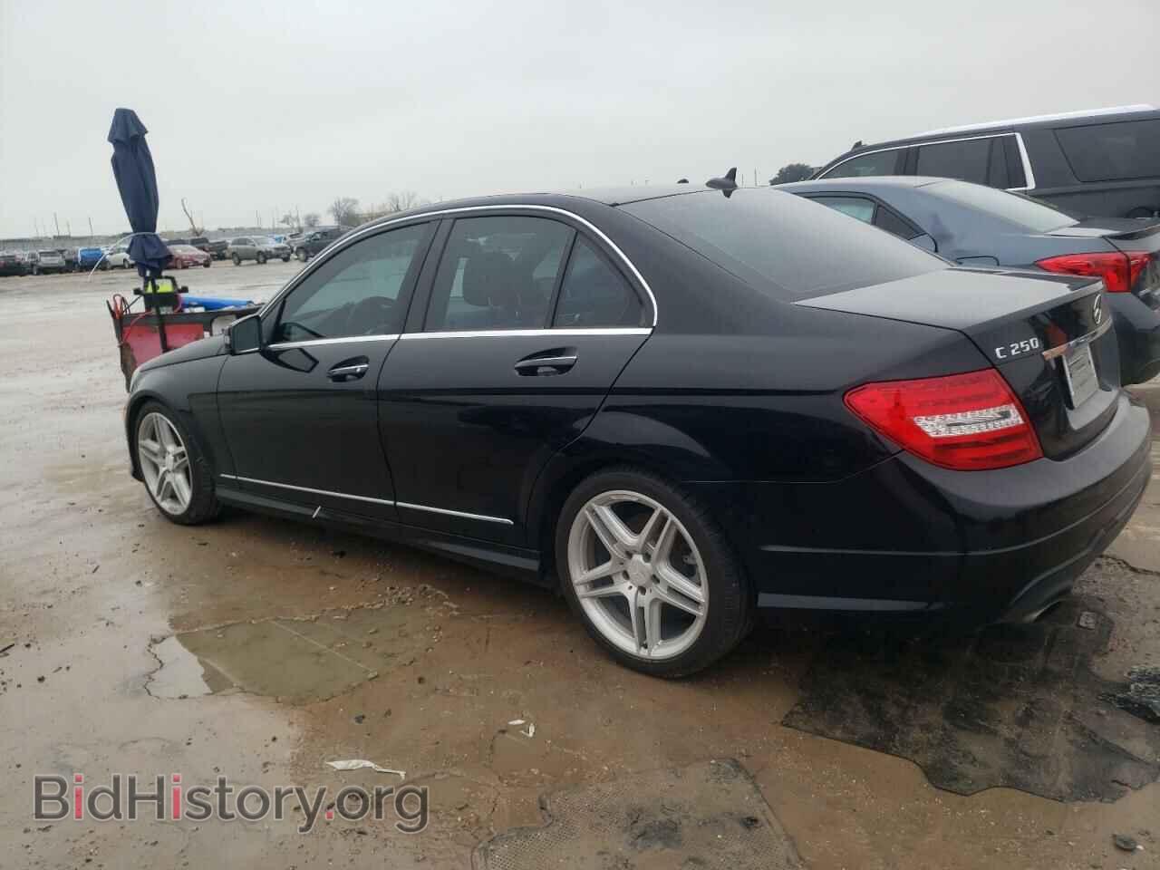2013 MERCEDES-BENZ C-CLASS - VIN: WDDGF4HB7DR243662 - Фото 2