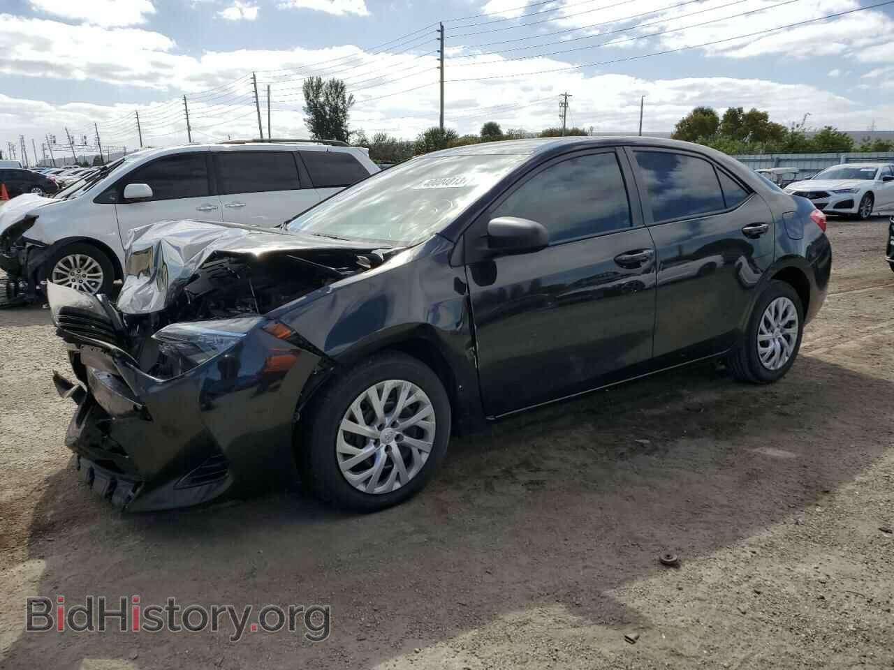 Photo 5YFBURHE9HP643997 - TOYOTA COROLLA 2017