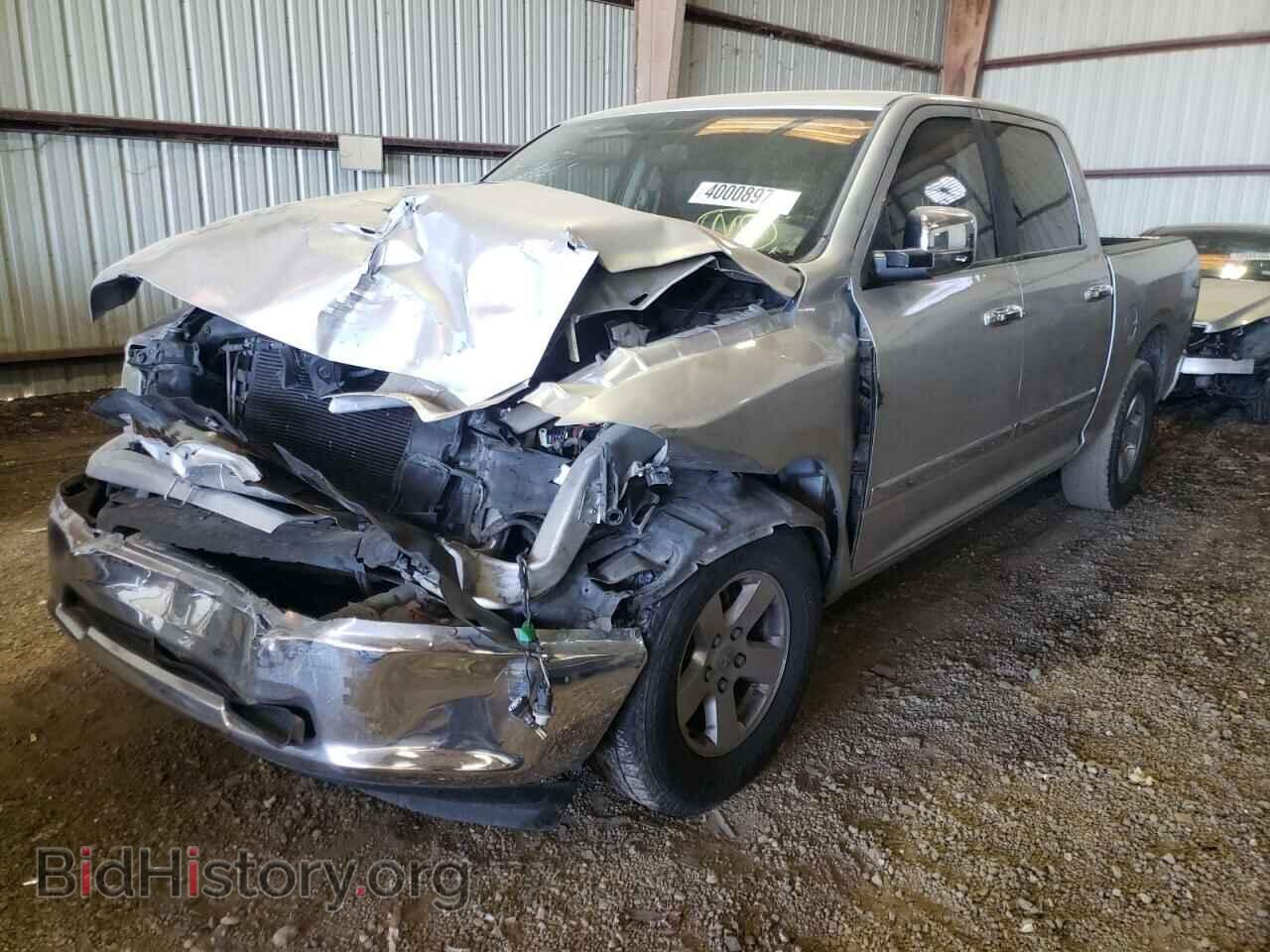 2011 DODGE RAM 1500 - VIN: 1D7RB1CP0BS514640 - Фото 2