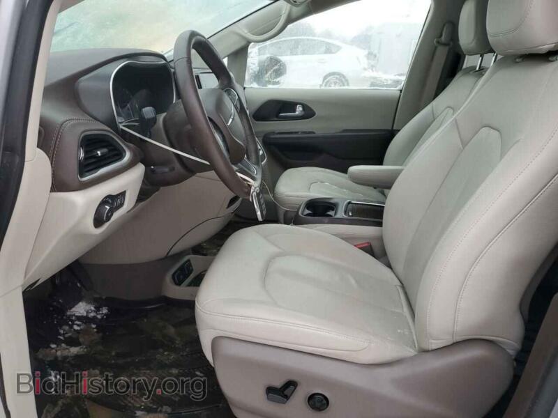 2021 Chrysler PACIFICA (VIN 2C4RC1BG7MR545476) — photo 7 of 12