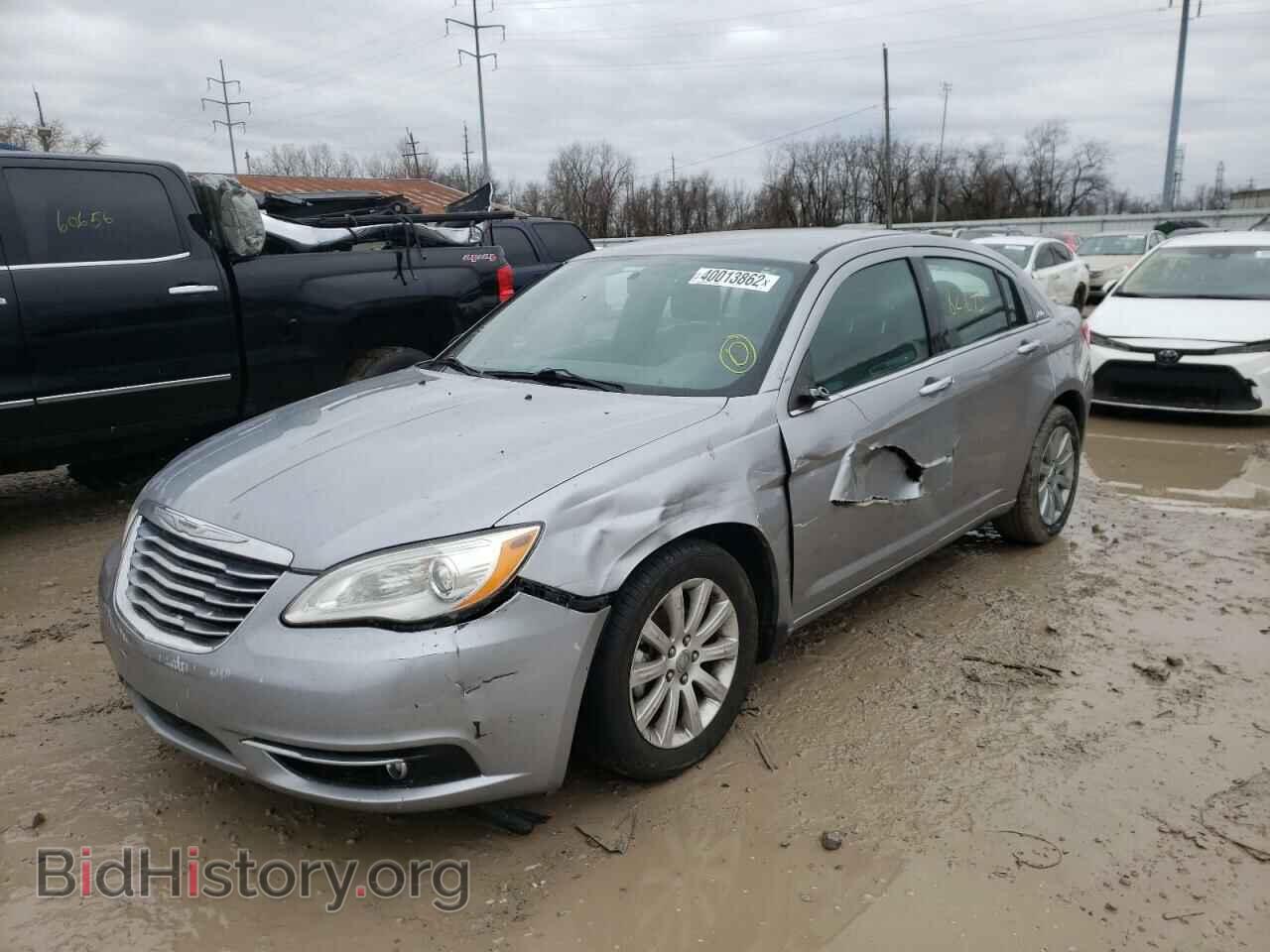 2014 CHRYSLER 200 - VIN: 1C3CCBCG2EN100401 - Фото 2