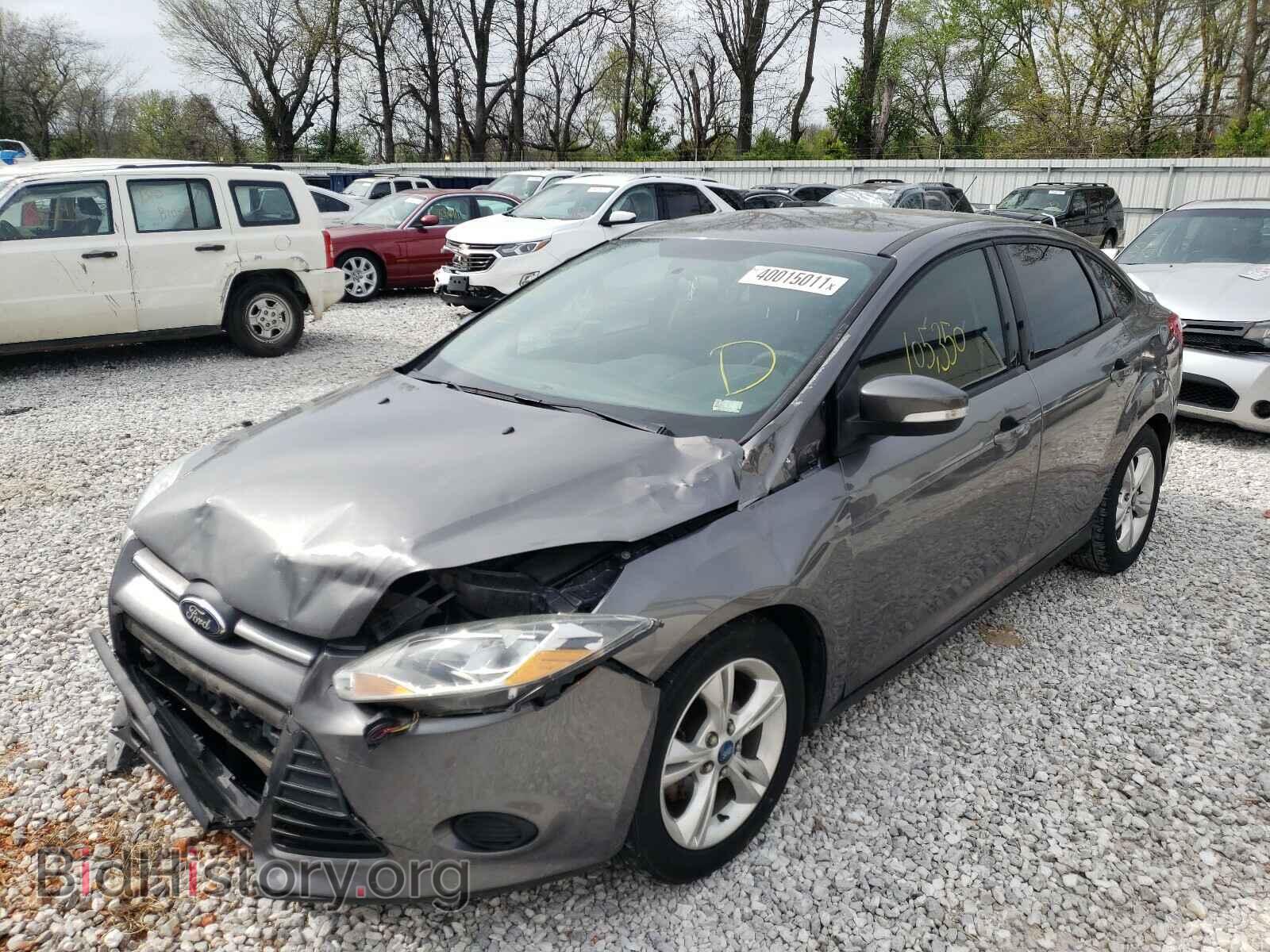 2013 FORD FOCUS - VIN: 1FADP3F22DL137555 - Photo 2