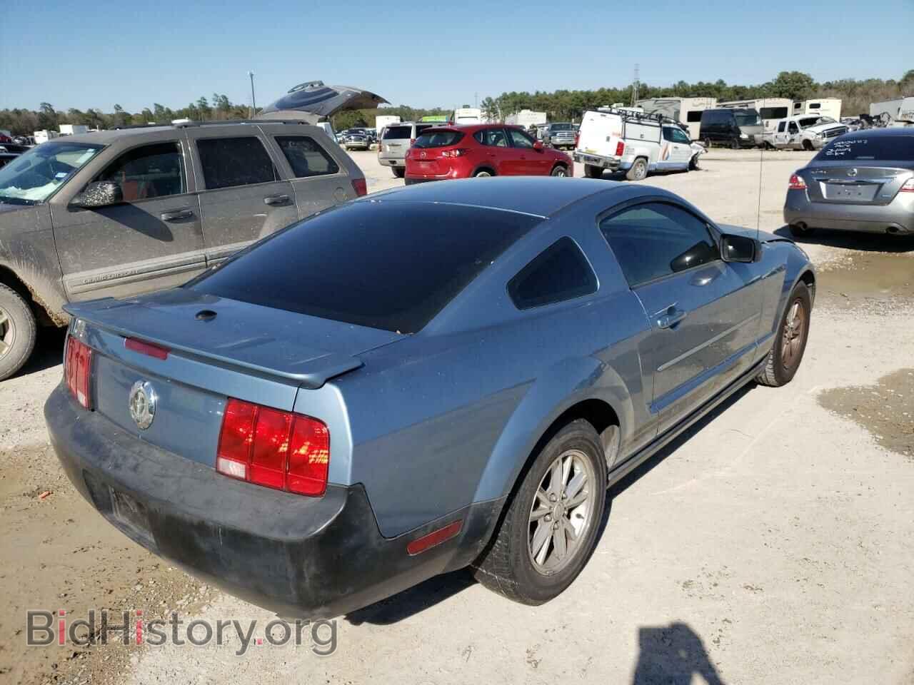 2007 FORD MUSTANG - VIN: 1ZVFT80N575282352 - Фото 4