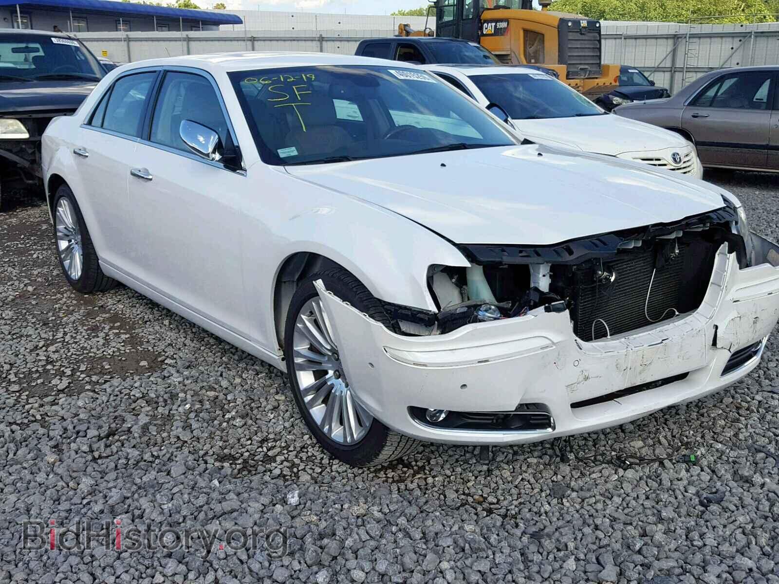 Photo 2C3CA6CT8BH552853 - CHRYSLER 300 2011