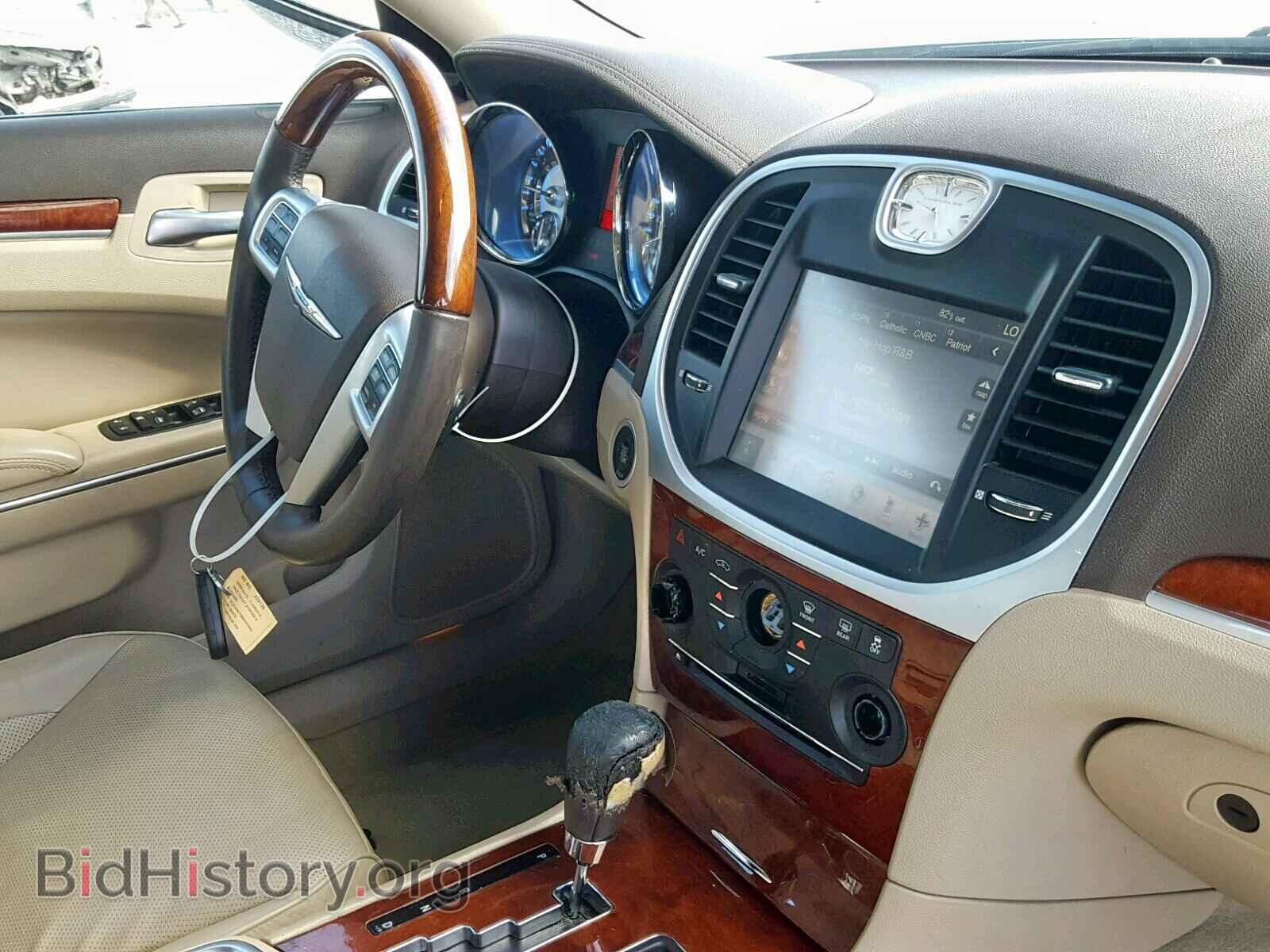 2011 CHRYSLER 300 - VIN: 2C3CA6CT8BH552853 - Photo 9