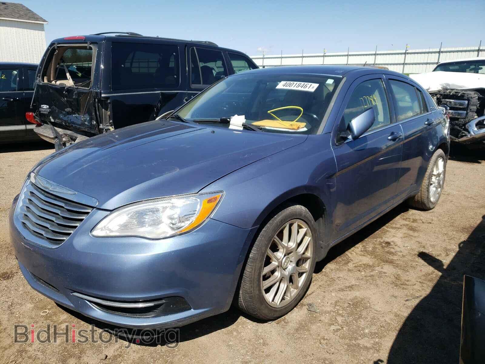2011 CHRYSLER 200 - VIN: 1C3BC1FB6BN562087 - Фото 2