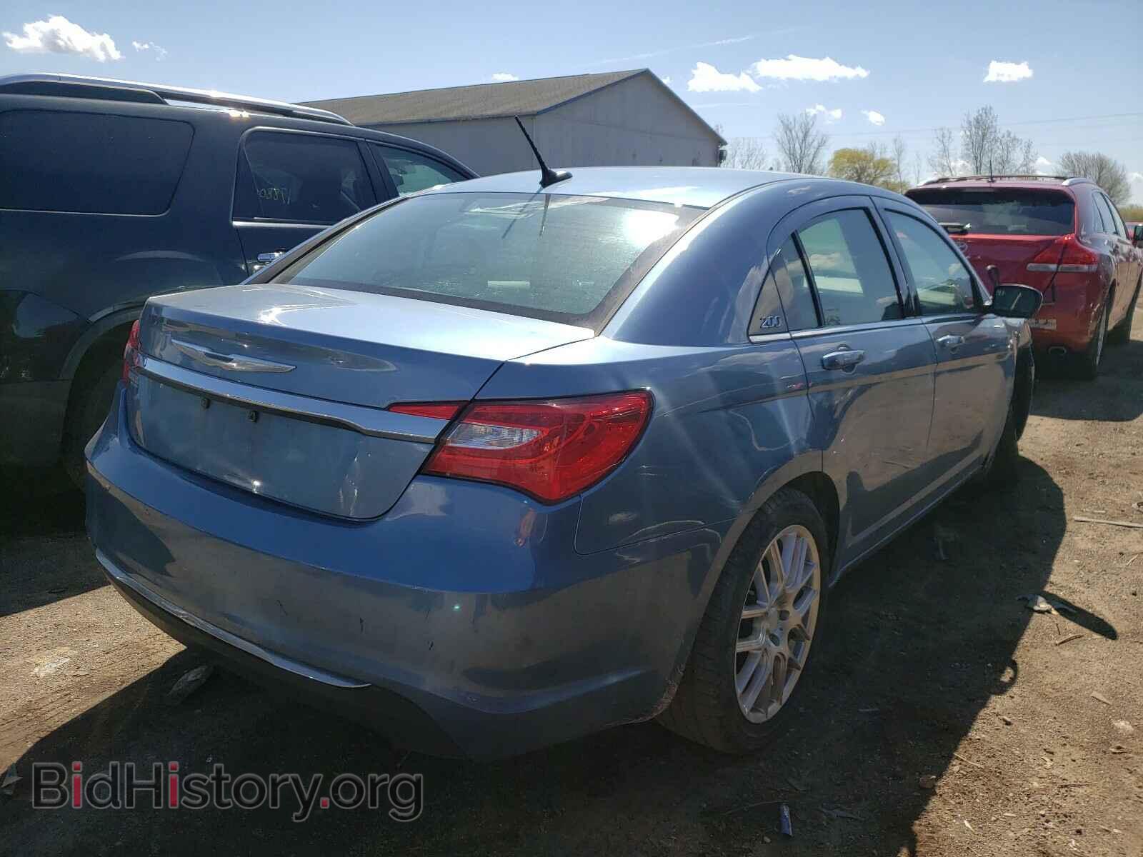 2011 CHRYSLER 200 - VIN: 1C3BC1FB6BN562087 - Фото 4