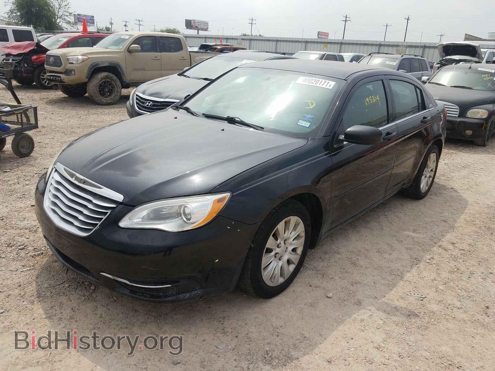 2012 CHRYSLER 200 - VIN: 1C3CCBAB2CN225984 - Фото 2