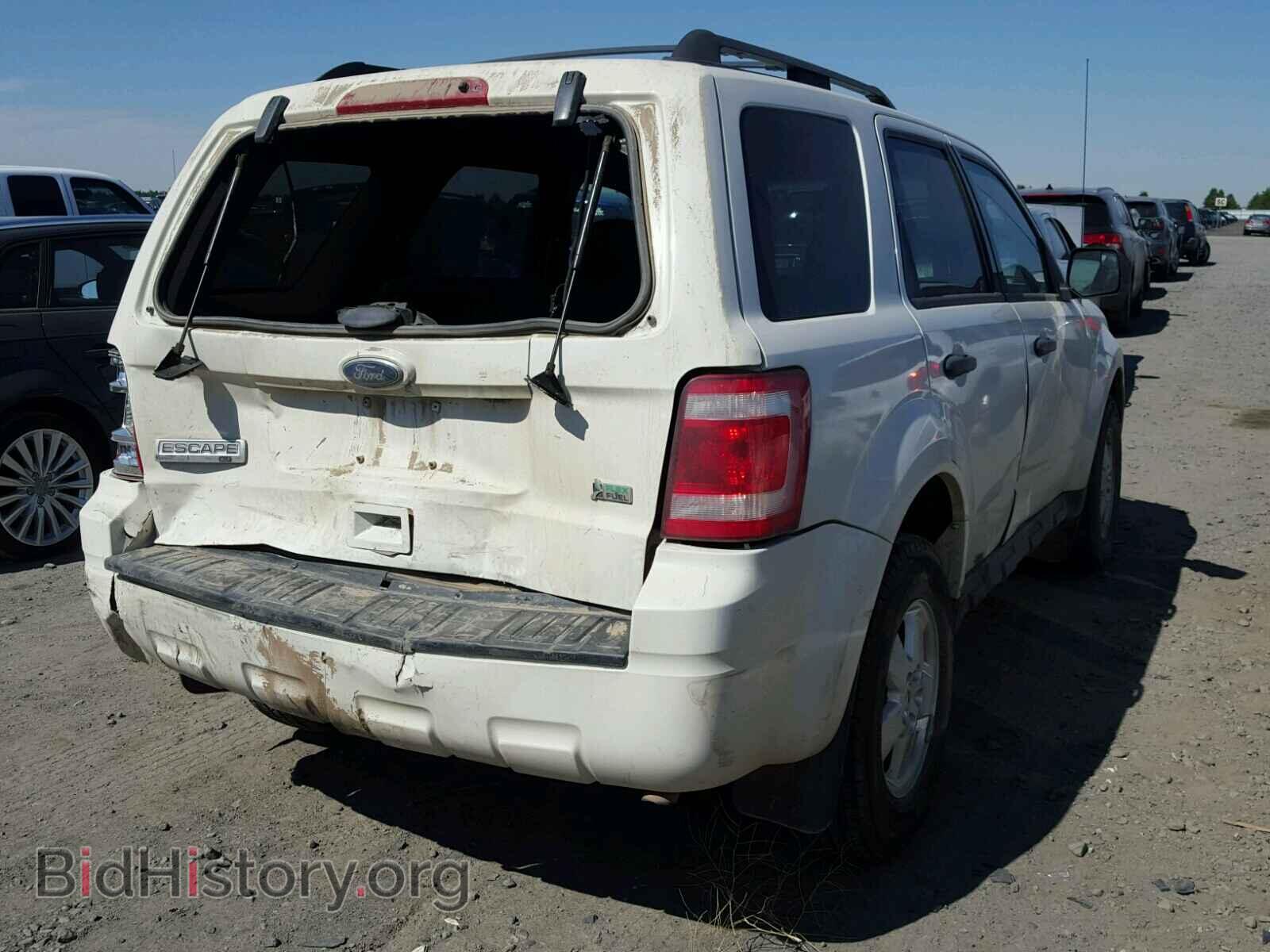 2011 FORD ESCAPE - VIN: 1FMCU9DG2BKC20370 - Фото 4