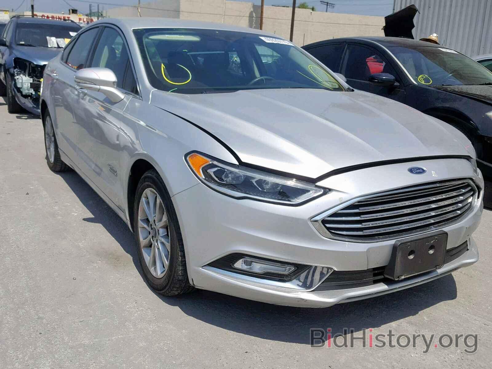 Photo 3FA6P0SU4HR398935 - FORD FUSION 2017