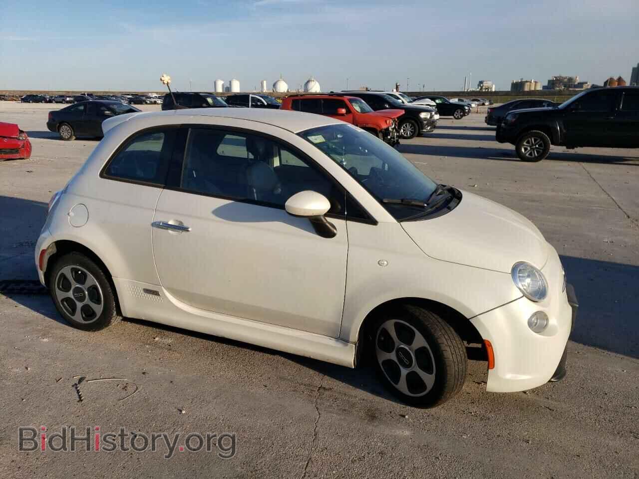 2017 FIAT 500 - VIN: 3C3CFFGE5HT546036 - Photo 4