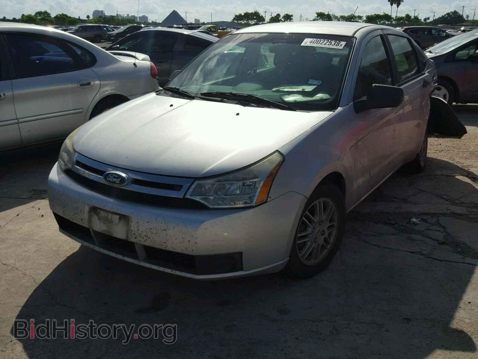 2011 FORD FOCUS - VIN: 1FAHP3FN7BW152110 - Photo 2
