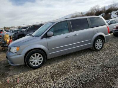 2015 Chrysler MINIVAN Town & COU, серебристый — VIN 2C4RC1BG1FR551535, Copart
