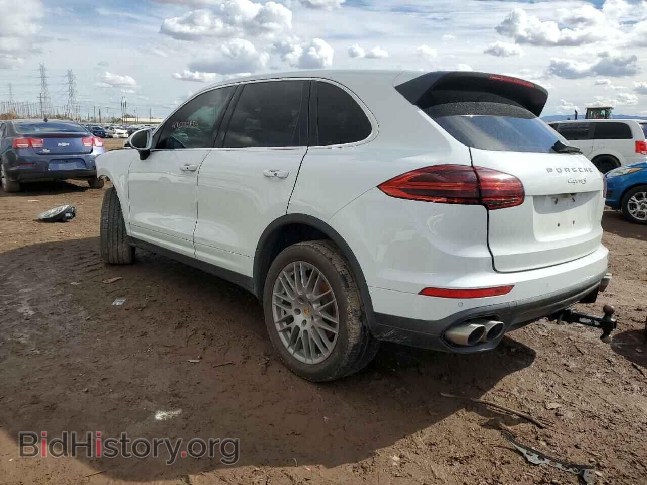 2017 PORSCHE CAYENNE - VIN: WP1AB2A2XHLA53484 - Фото 2