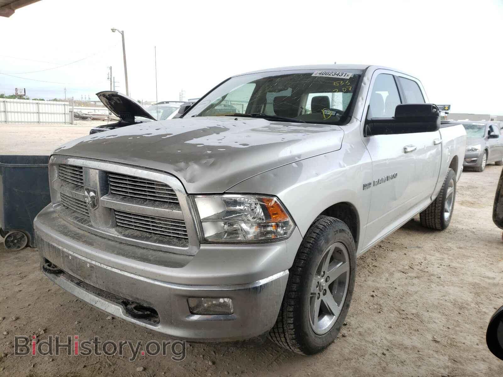2011 DODGE RAM 1500 - VIN: 1D7RB1CT8BS533207 - Фото 2