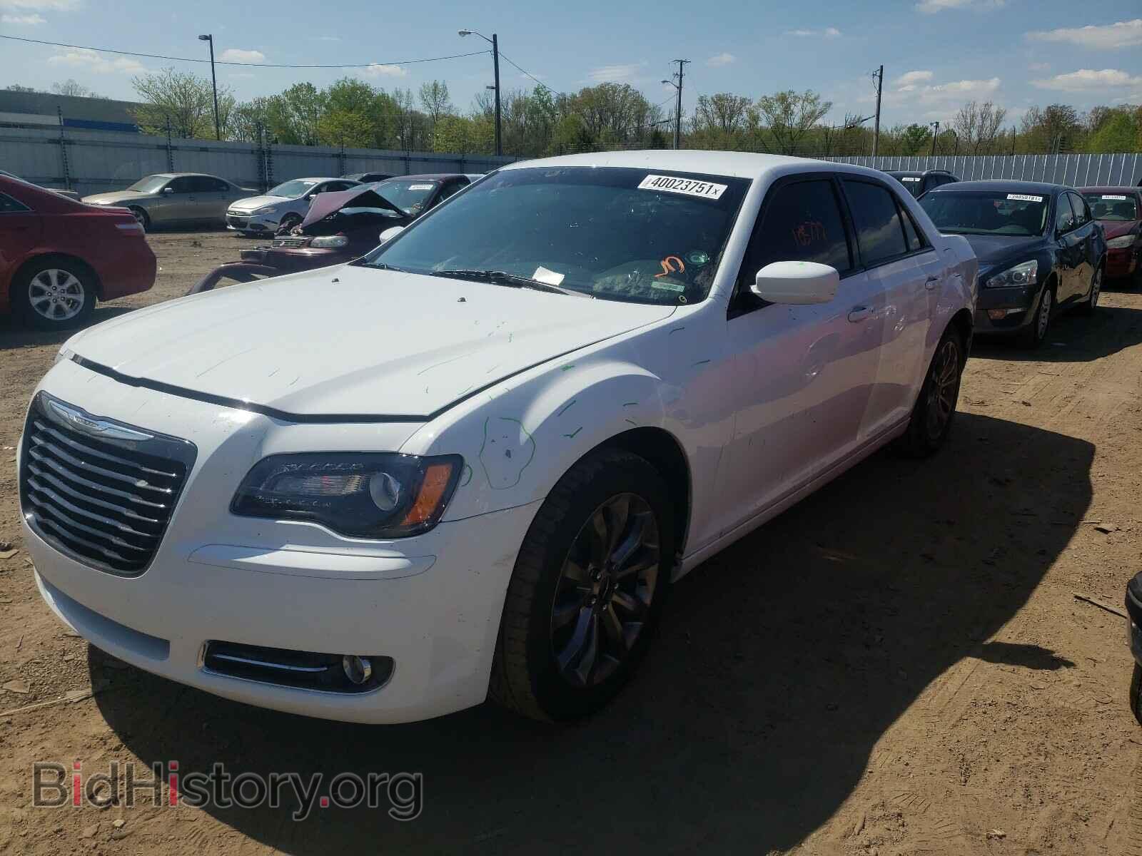 2014 CHRYSLER 300 - VIN: 2C3CCAGG7EH357227 - Photo 2